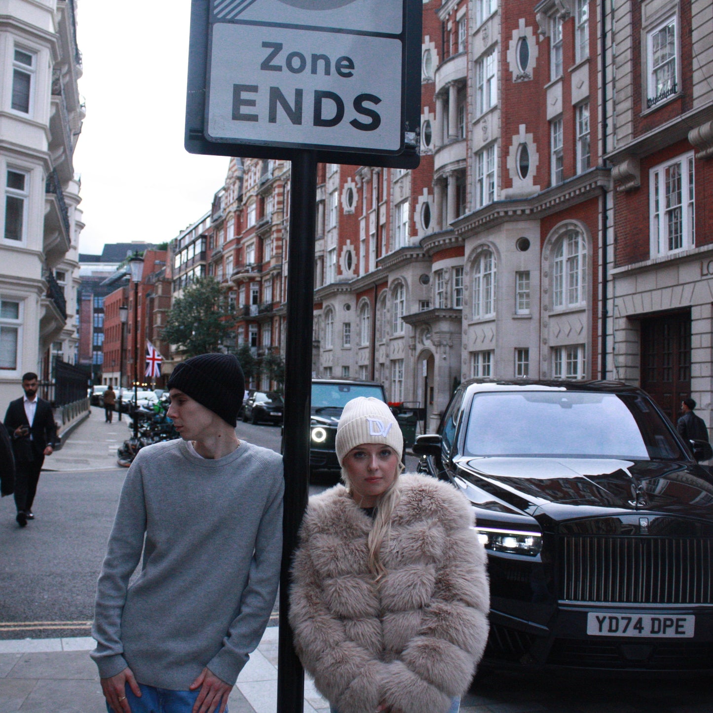 Divinity LONDON - Ribbed Beige Beanie