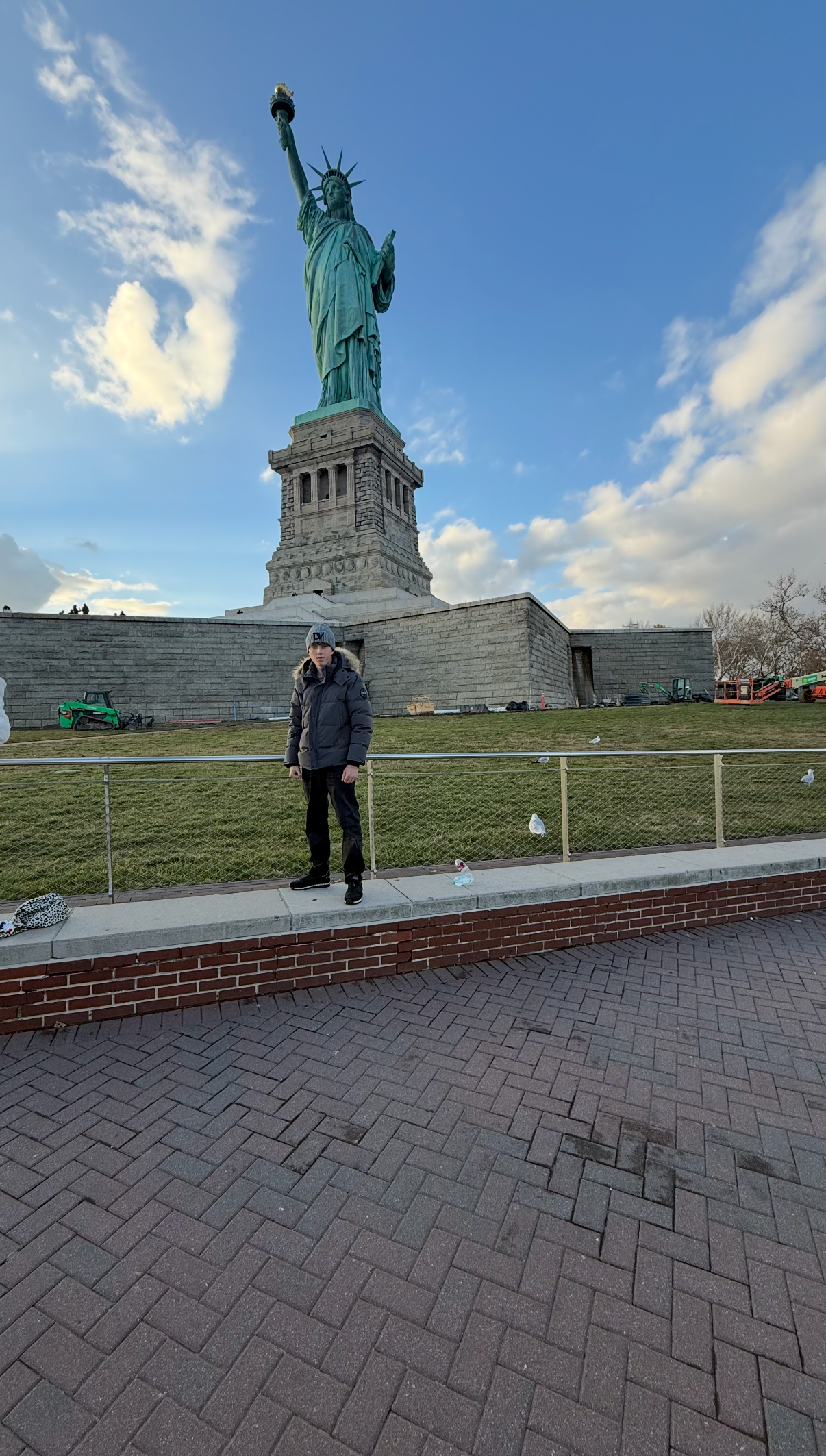 Divinity LONDON - Ribbed Grey Beanie