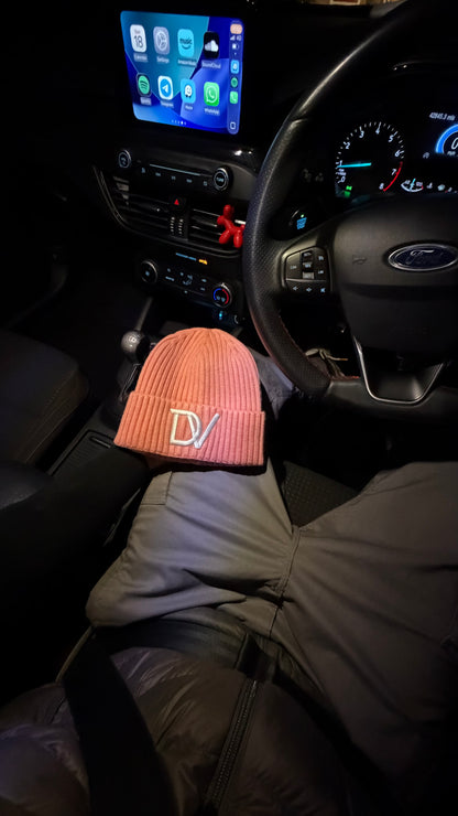 Divinity LONDON - Ribbed Pink Beanie